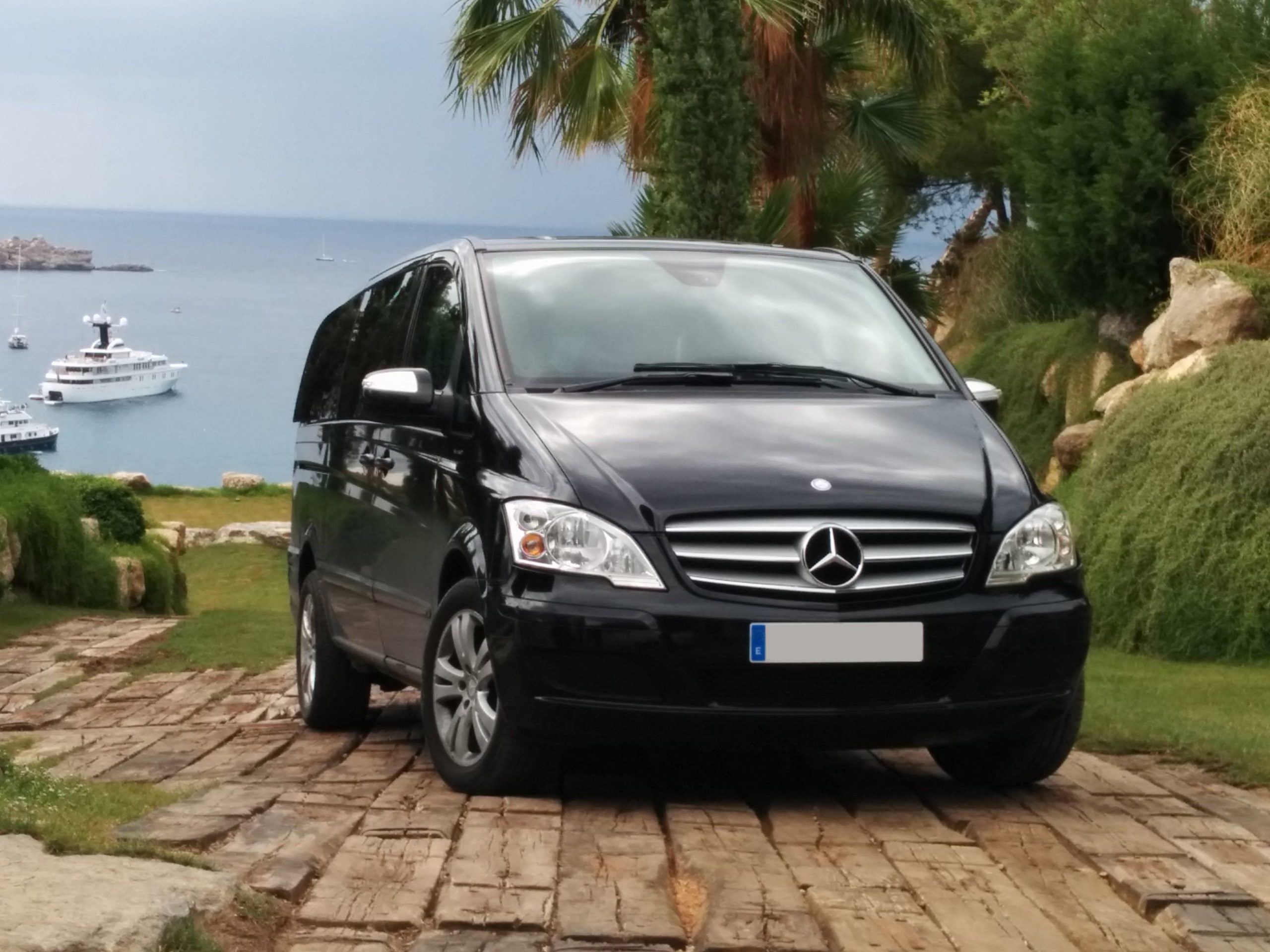 Mercedes at the beach