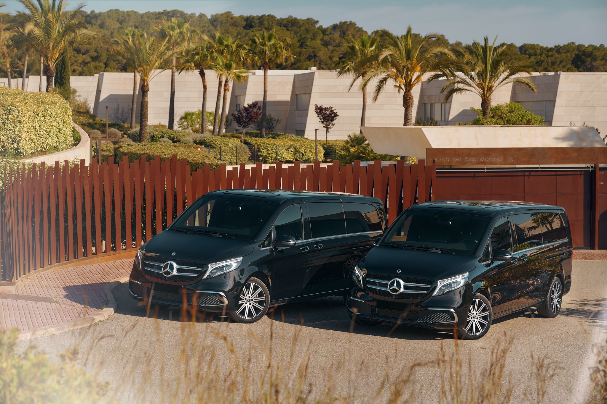 Luxury Mercedes Vans 7 passengers outside the Mallorca Villa